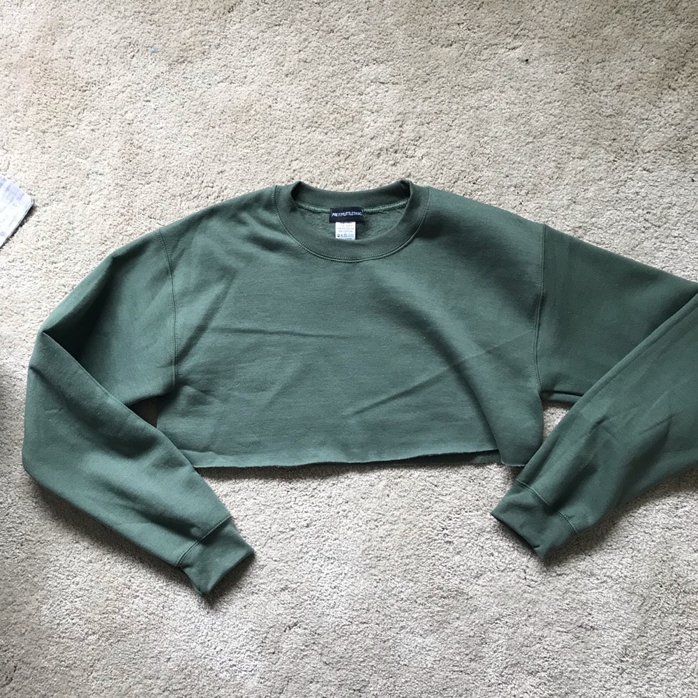 PrettyLittleThing Green Cropped Sweatshirt